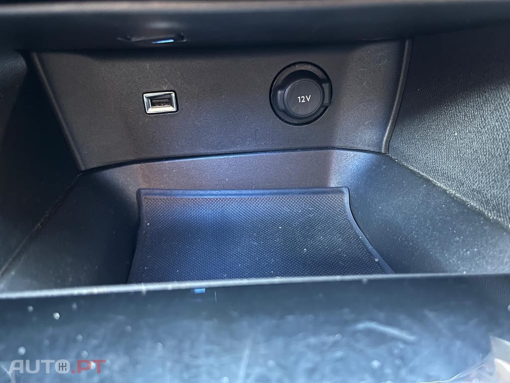Peugeot 3008 1.5 BlueHDI Active Business