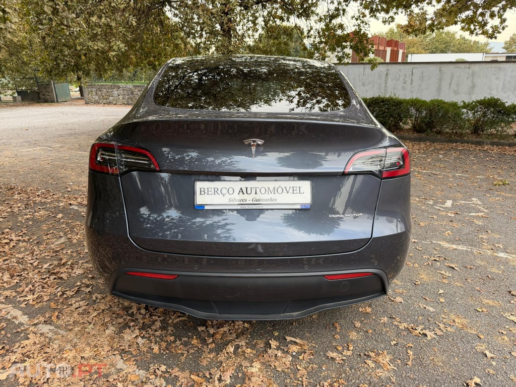 Tesla Model Y Long Range Tração Integral