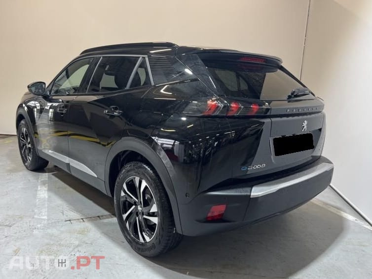 Peugeot E-2008 50 kWh GT