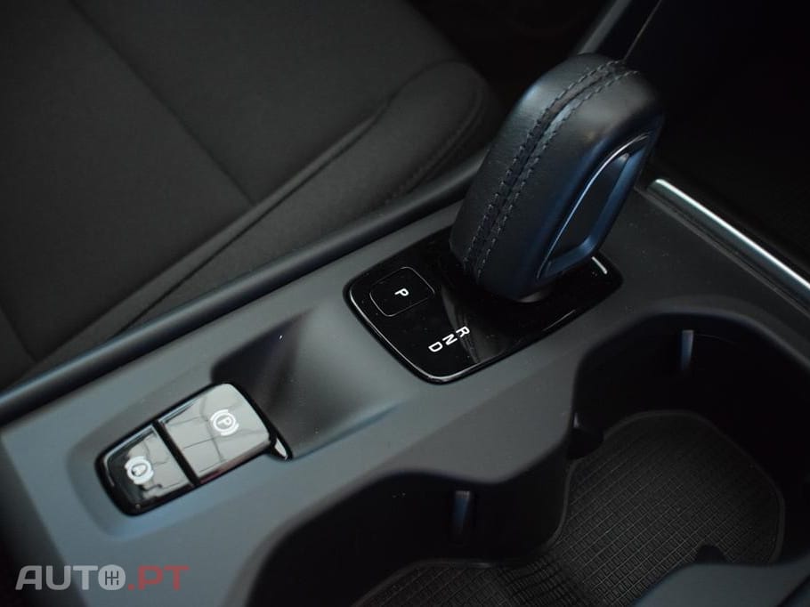 Volvo XC40 1.5 T5 PHEV R-Design Expression