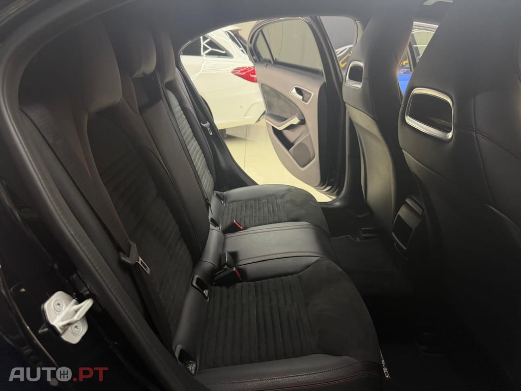 Mercedes-Benz A 180 7G-DCT AMG Line