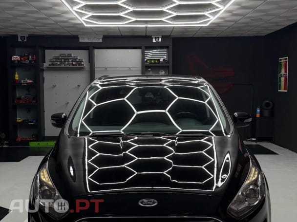 Ford S-Max 2.0 TDCi Titanium