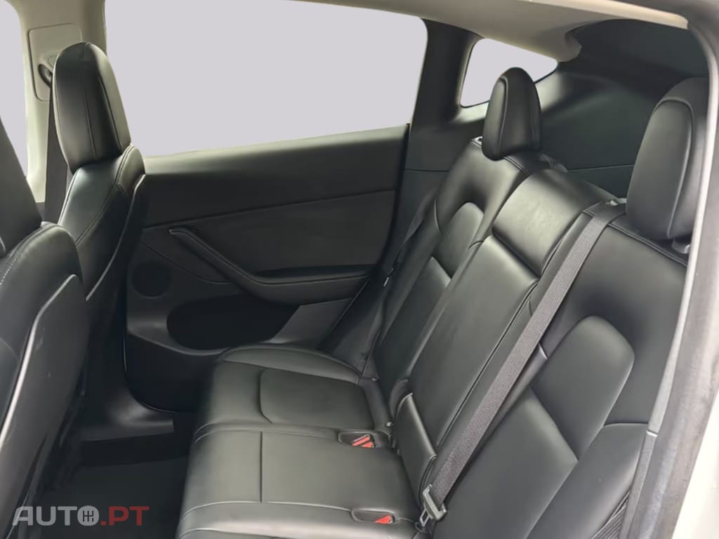 Tesla Model Y Long Range Dual AWD I.V.A DEDUTIVEL 