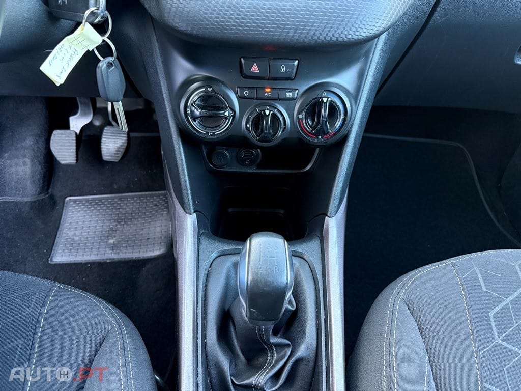 Peugeot 2008 1.2 PureTech Style