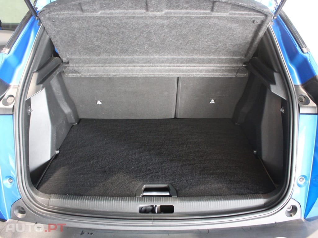 Peugeot 2008 1.2 PureTech GT EAT8