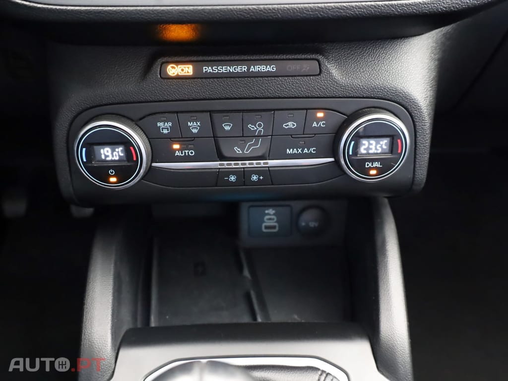 Ford Focus 1.0 EcoBoost MHEV Connected