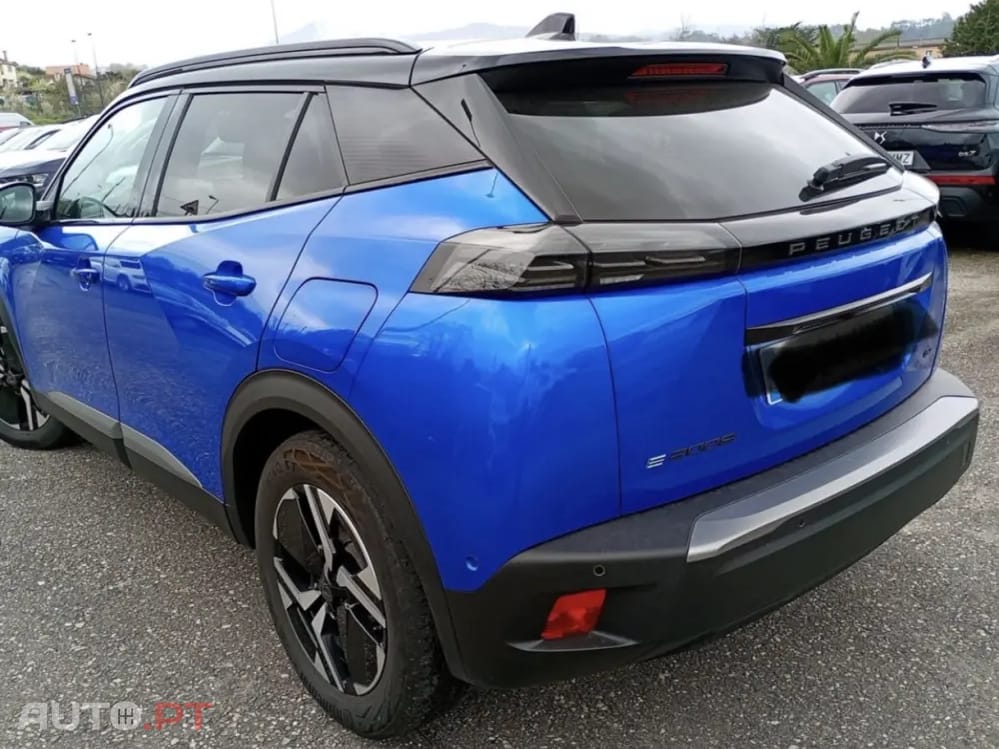 Peugeot E-2008 54 kWh GT