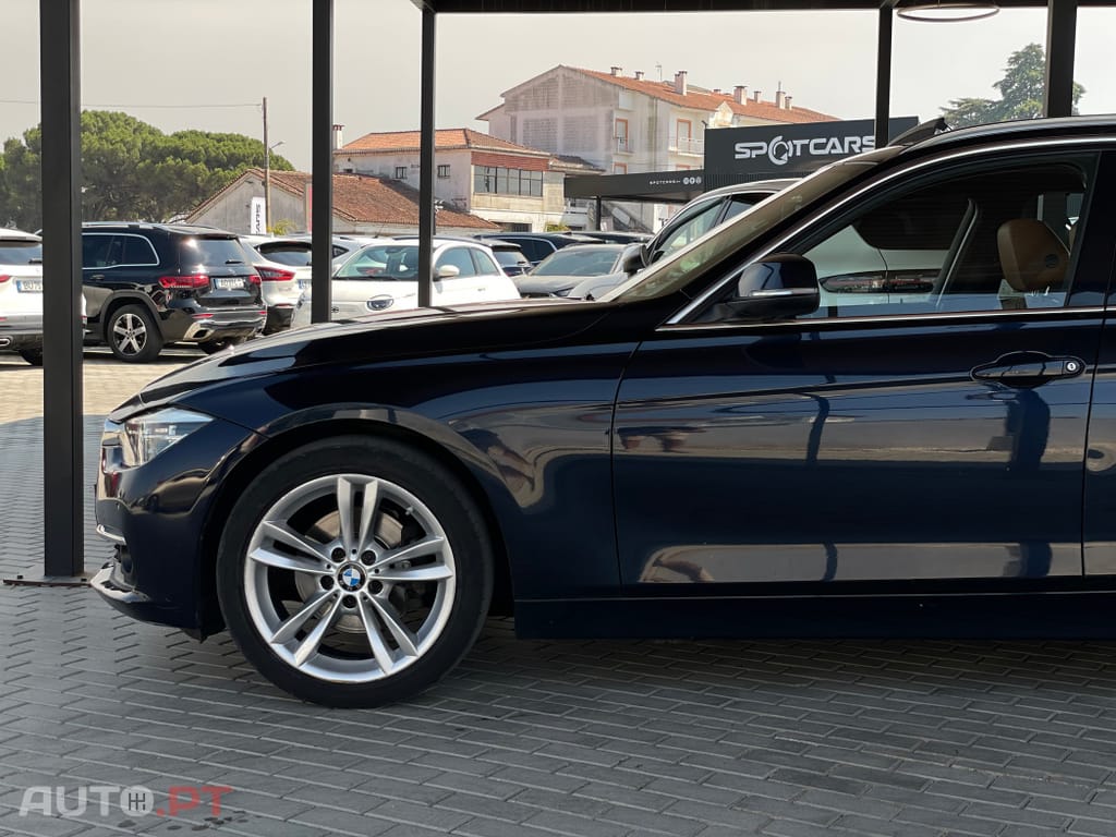 BMW 320 d Touring Line Luxury Auto