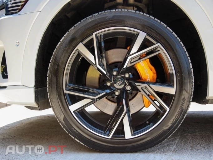 Audi E-Tron 50 quattro S line
