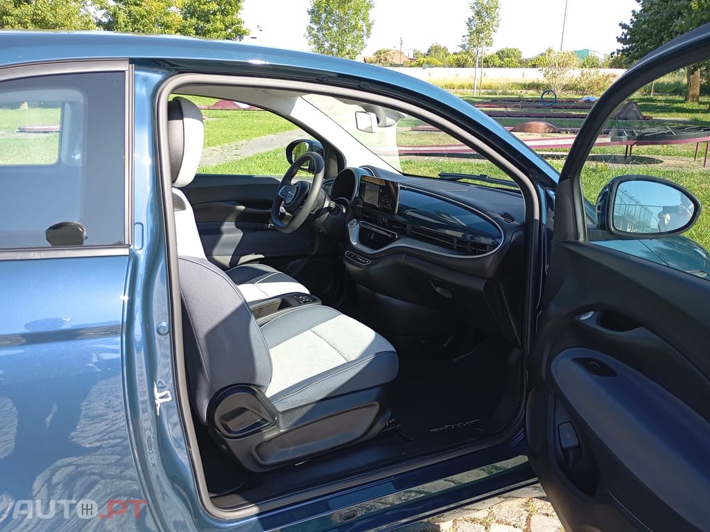 Fiat 500e 42kWh, Icon