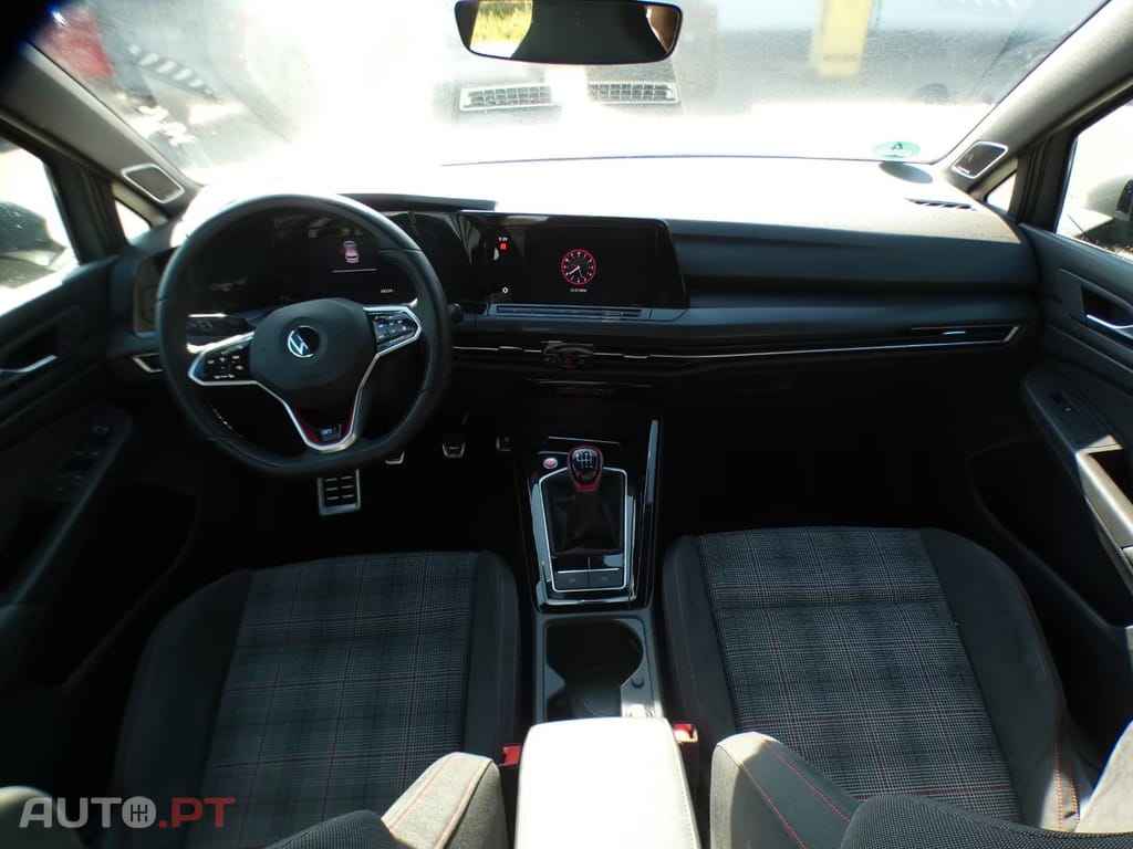 Volkswagen Golf 2.0 TSI GTI