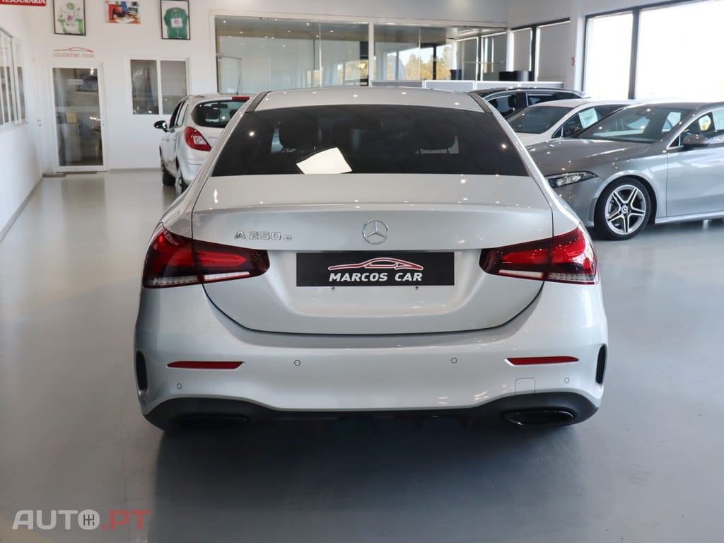 Mercedes-Benz A 250 A 250e AMG