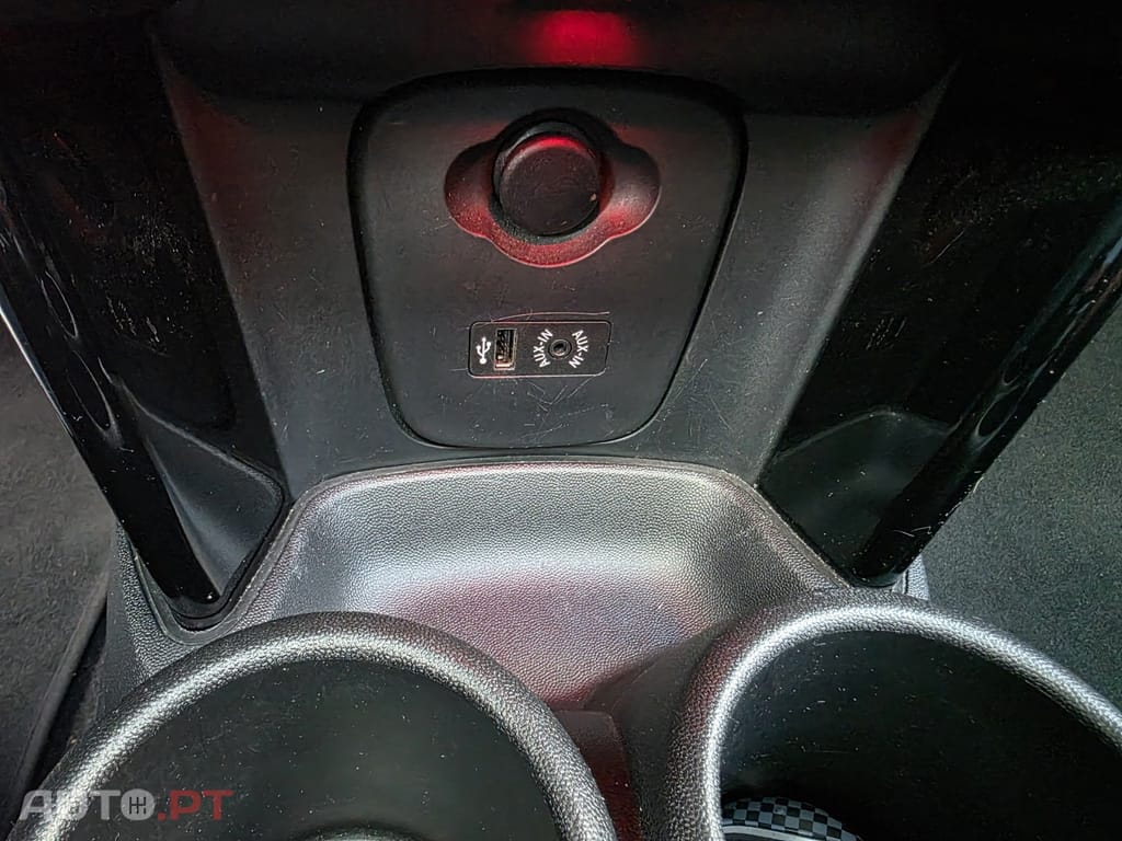 MINI Cooper John Cooper Works Auto Desportiva
