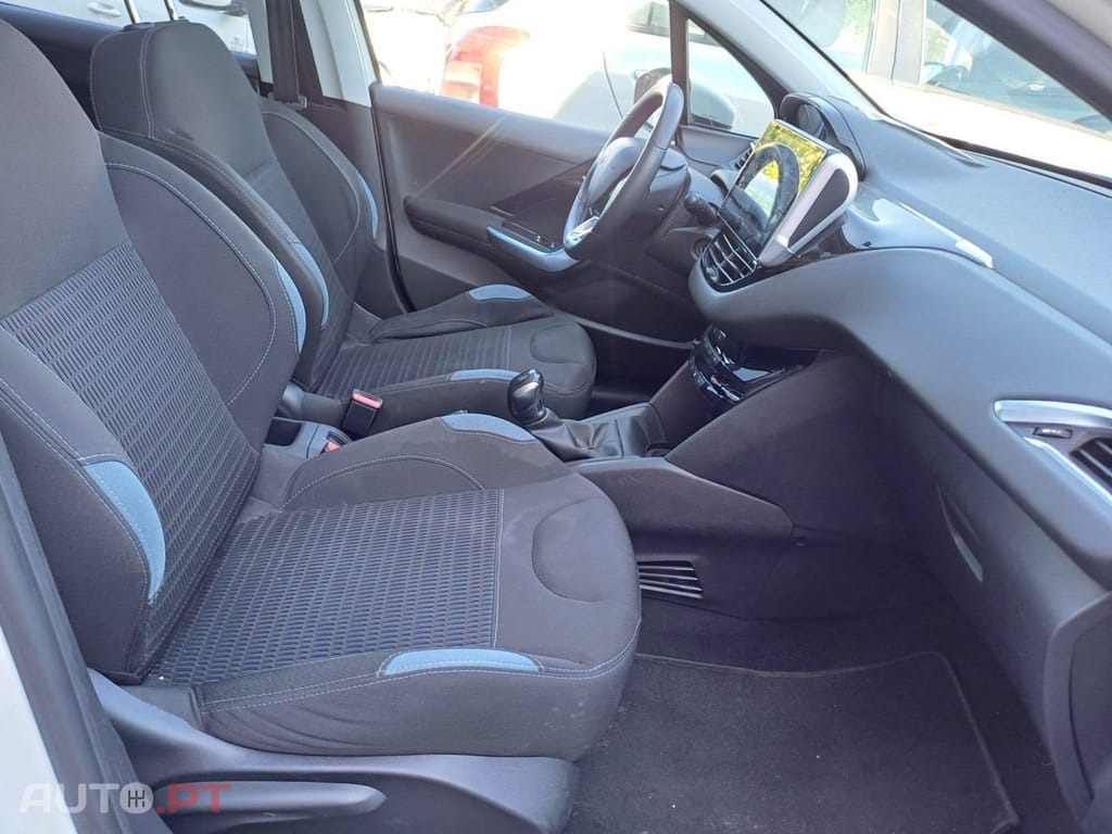 Peugeot 208 1.2 PureTech Allure