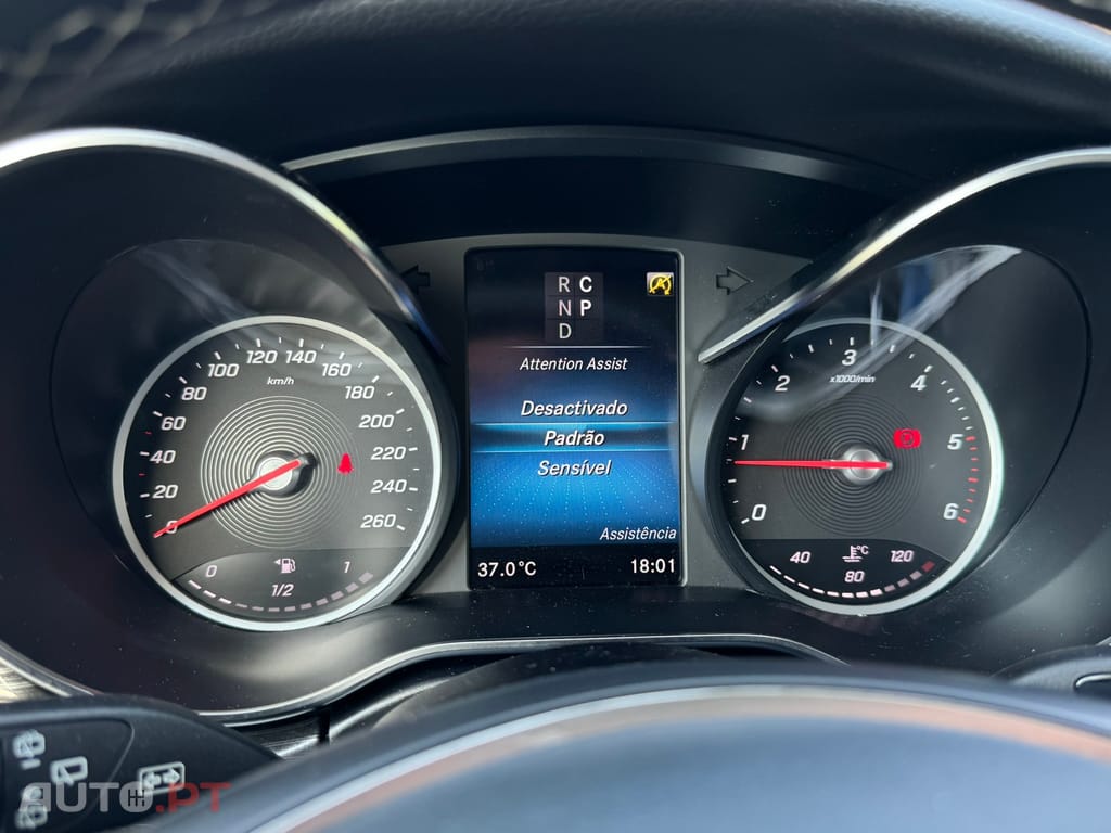 Mercedes-Benz V 300 d Longo Avantgarde