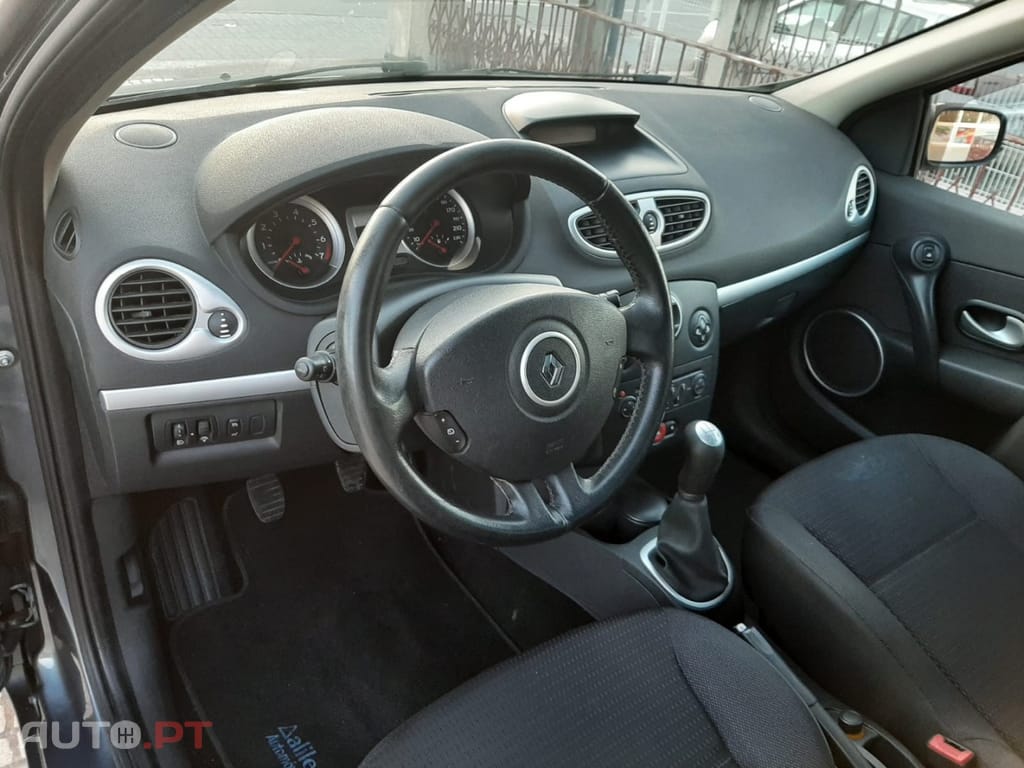 Renault Clio 1.2 16V TCE Luxe