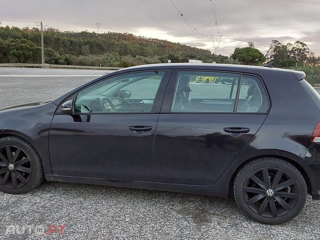 Volkswagen Golf 2.0 TDI Highline DSG