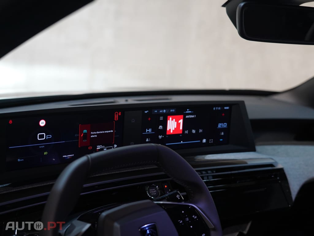 Peugeot 3008 1.2 Hybrid Allure e-DCS6