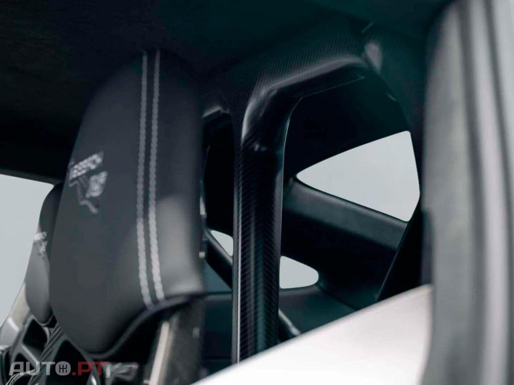 Porsche 992 GT3 RS/WEISSACH/PCCB