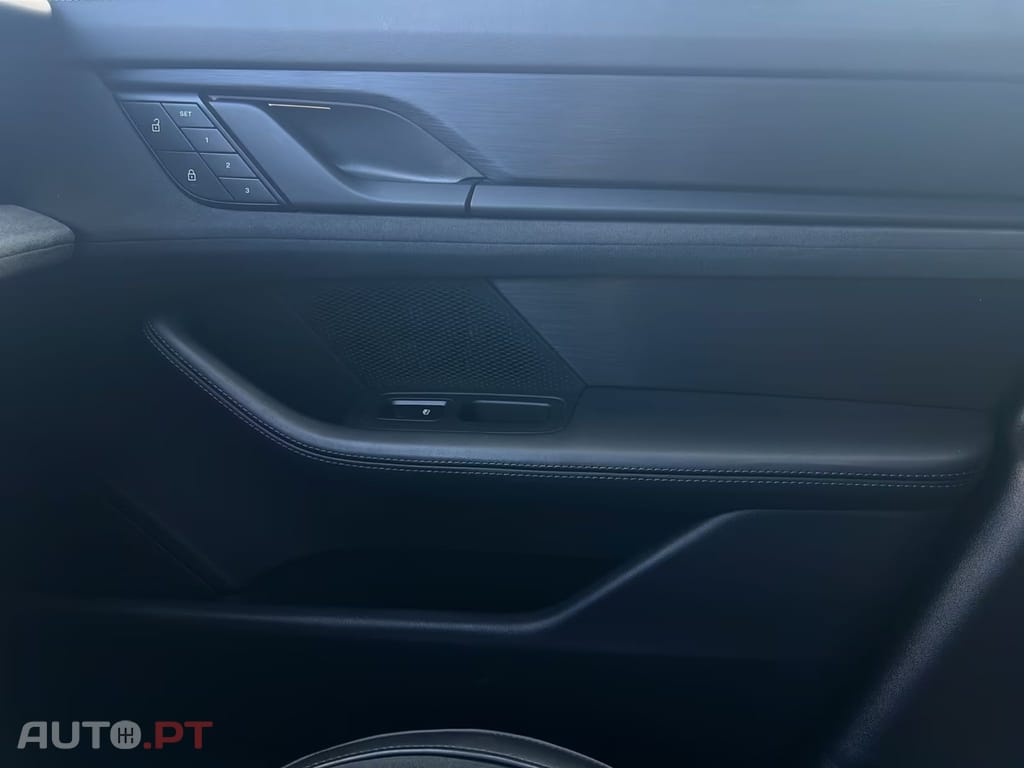 Porsche Taycan GTS I.V.A DEDUTIVEL 