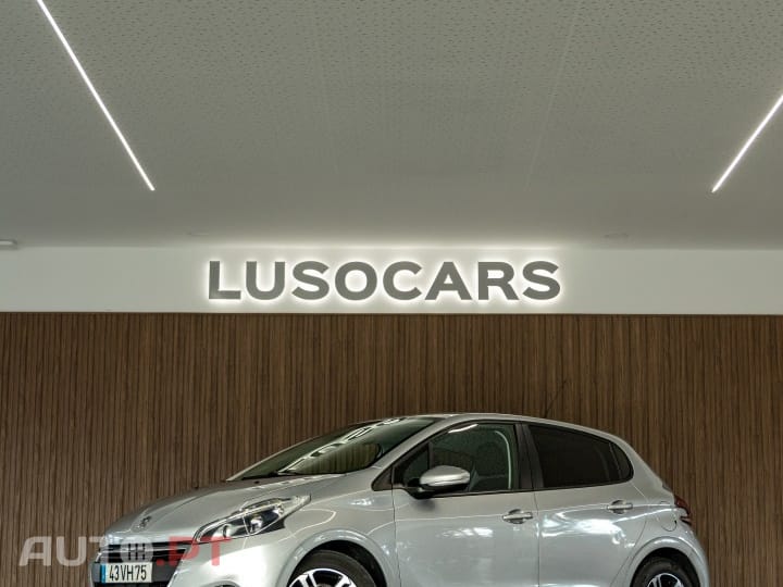 Peugeot 208 1.6 BlueHDi Style