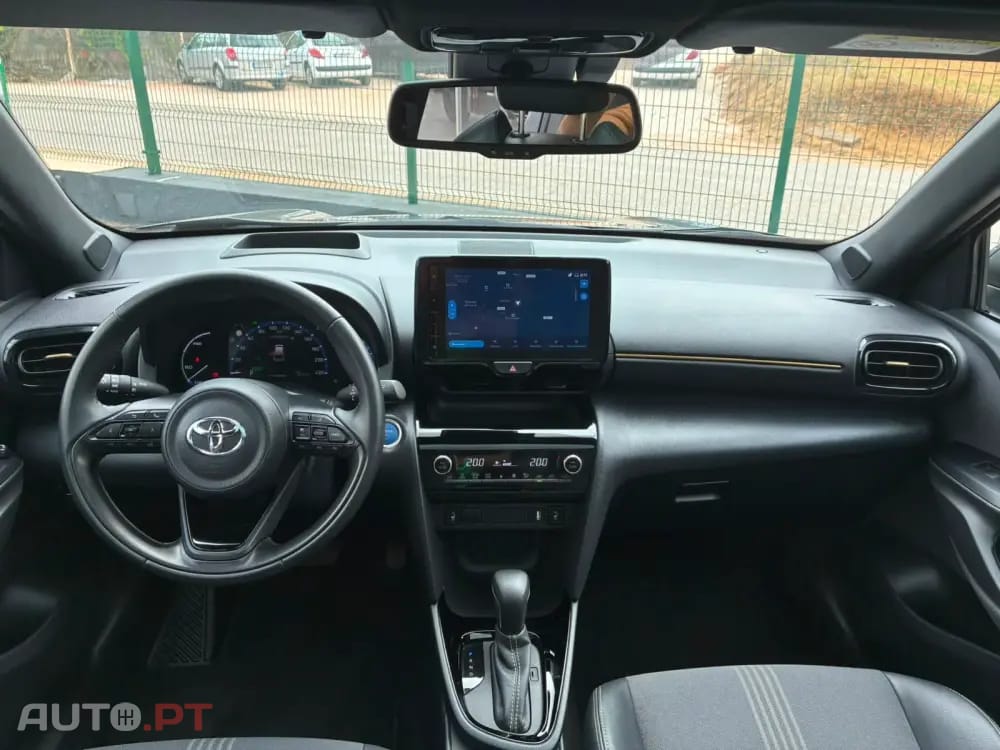 Toyota Yaris Cross 1.5 HDF Luxury