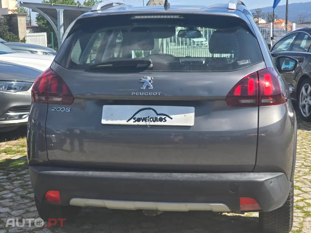 Peugeot 2008 PureTech 130 Allure Pack