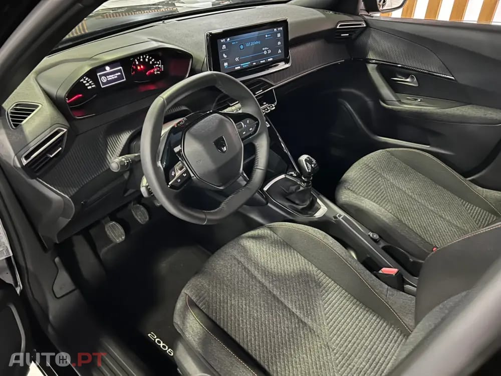 Peugeot 2008 1.2 PureTech Style