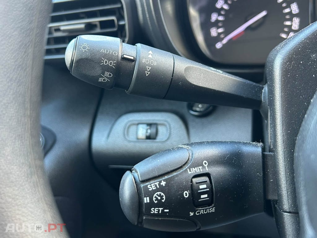 Citroen Berlingo 1.5 BlueHDI XL Feel-3Lug-Cx Fibrada