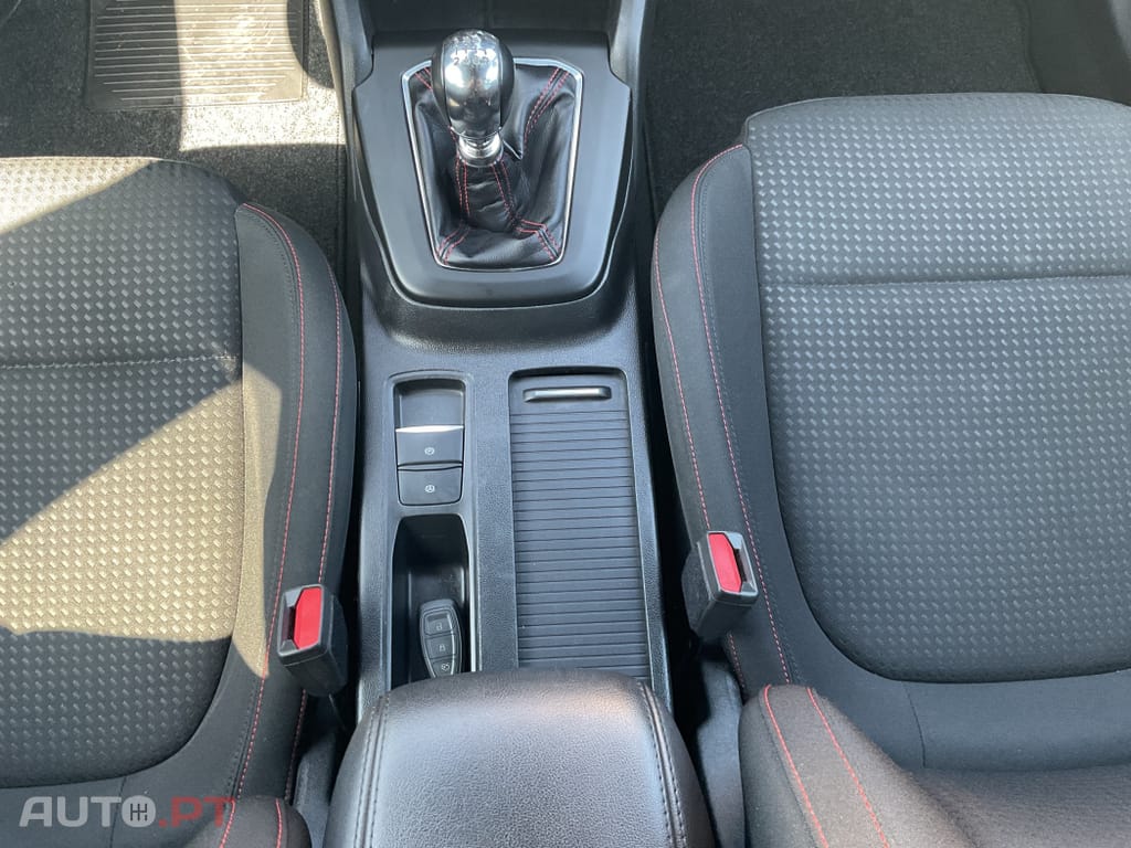 Ford Focus SW 1.0 EcoBoost MHEV ST-Line Style SIP