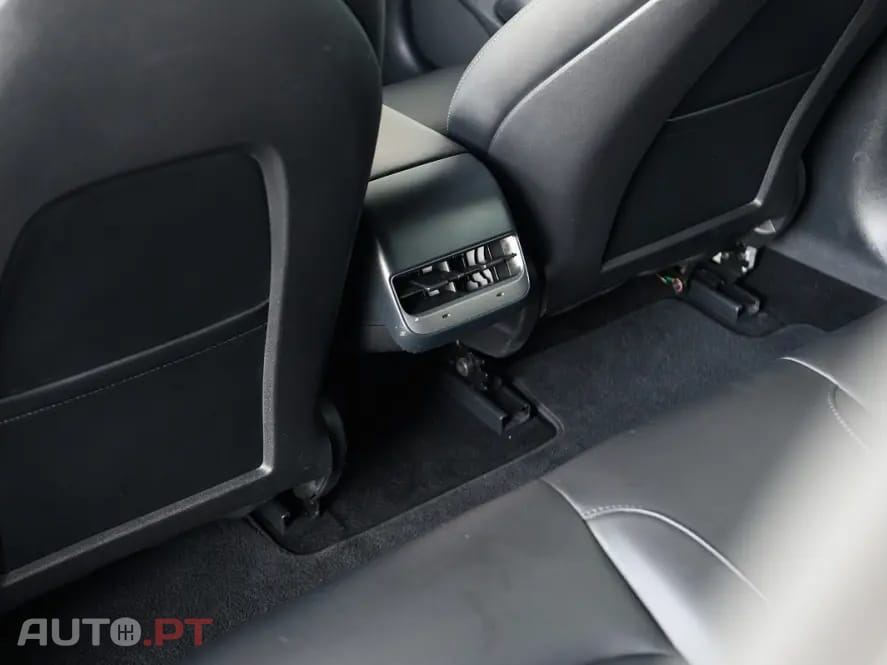 Tesla Model 3 Long Range AWD Dual Motor