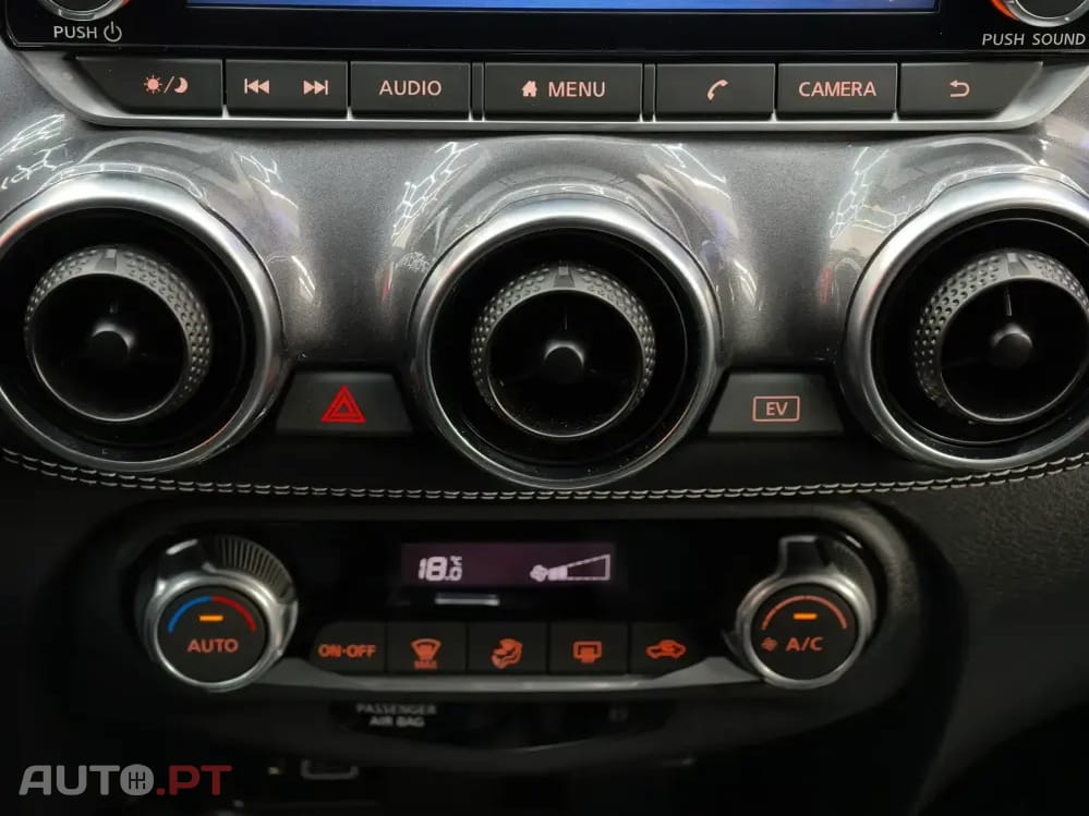 Nissan Juke 1.6 Hybrid N-Design Black