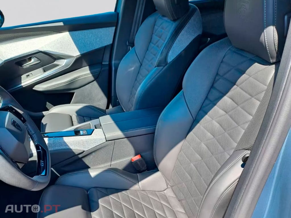 Peugeot E-5008 I.V.A DEDUTIVEL GT 