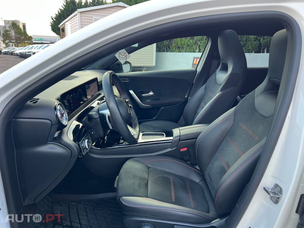 Mercedes-Benz A 250 e AMG Line