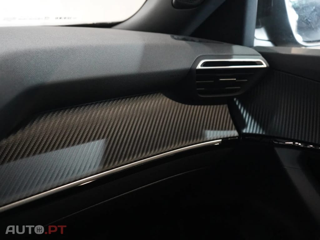 Peugeot 2008 1.2 PureTech Allure