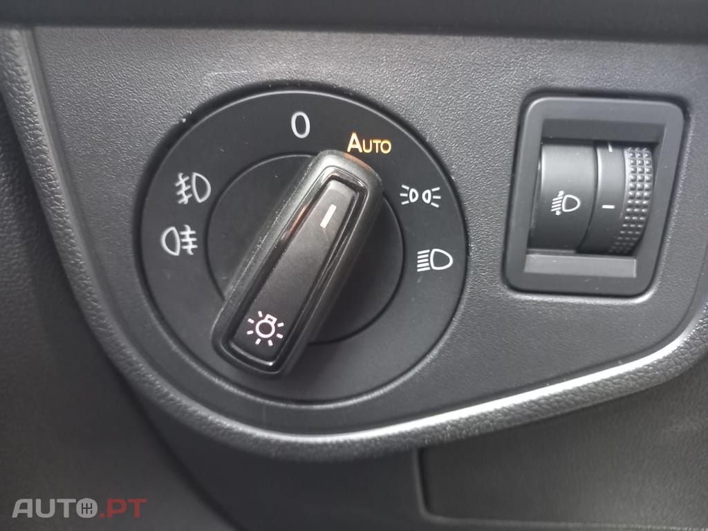 Volkswagen Polo 1.0  Confortline
