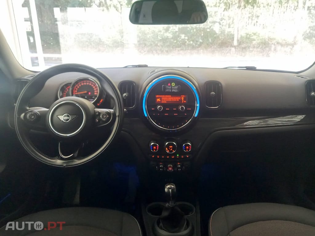 MINI Countryman One