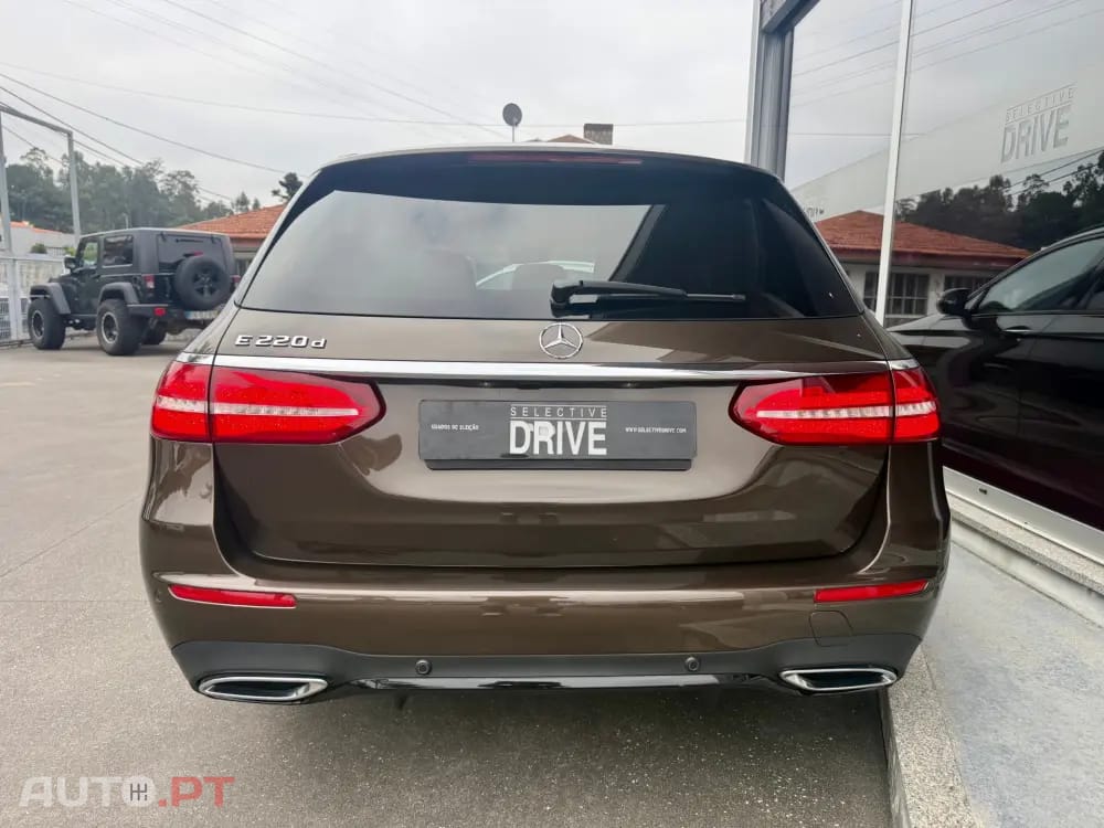 Mercedes-Benz E 220 d AMG Line