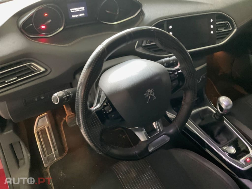 Peugeot 308 1.2 PureTech Allure