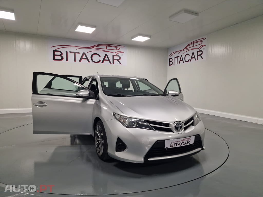 Toyota Auris Touring Sports 1.4 D-4D Active+AC