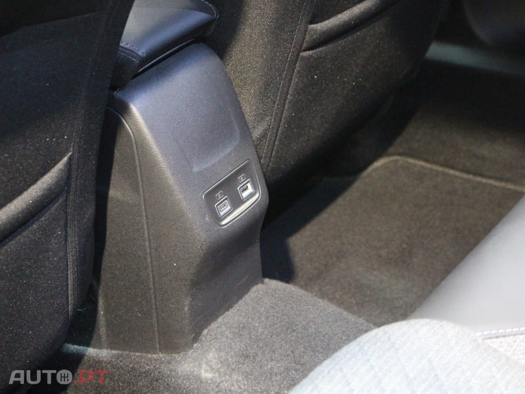 Peugeot 2008 1.2 PureTech Allure Pack EAT8