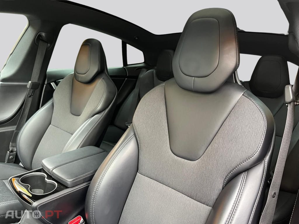 Tesla Model S 75D