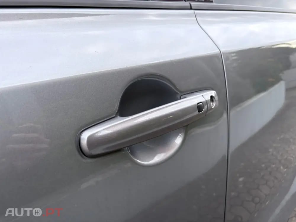 Suzuki Vitara 1.5L AGS GLX Strong Hybrid