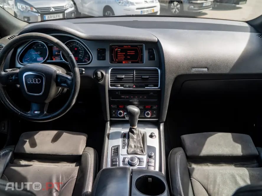 Audi Q7 3.0 TDI DPF quattro tiptronic