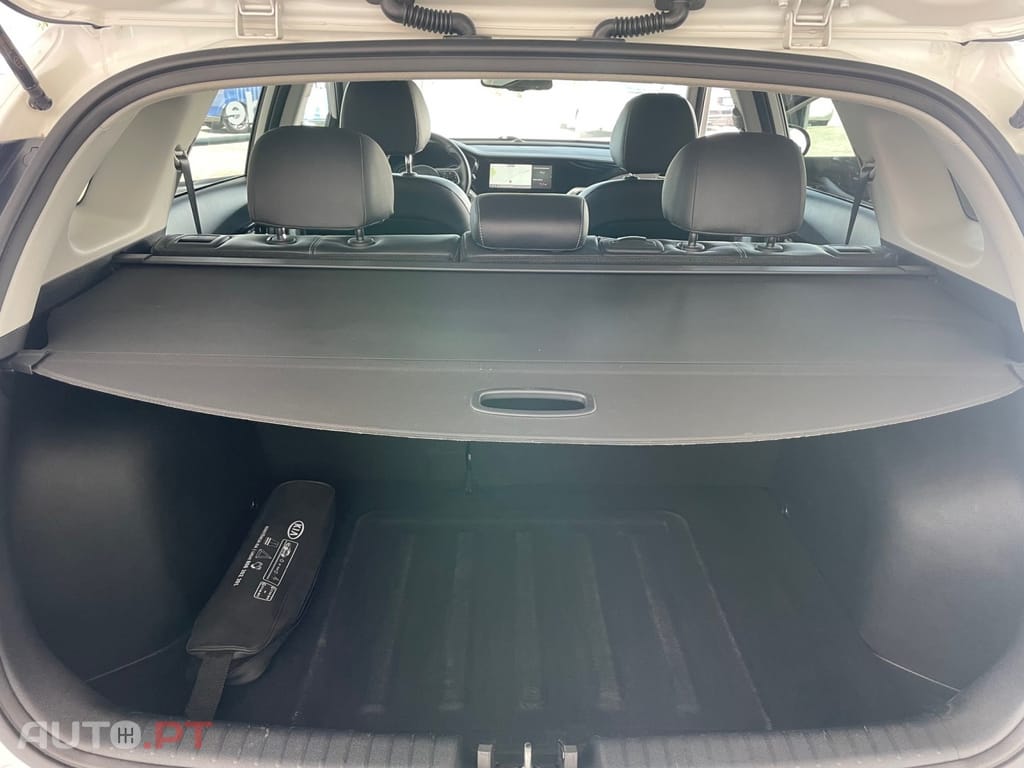 Kia Niro 1.6 GDi HEV Drive