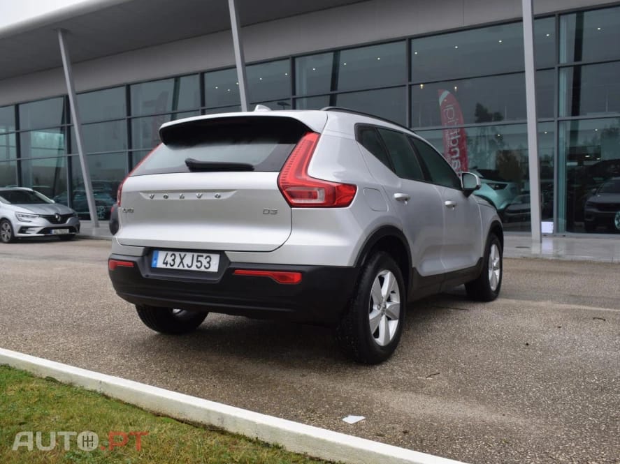 Volvo XC40 2.0 D3 Momentum