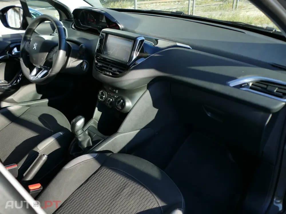 Peugeot 208 1.4 HDi Active