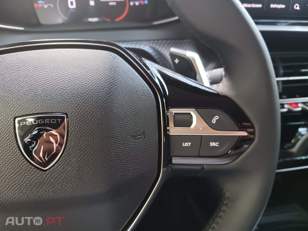 Peugeot 208 1.2 Hybrid Allure e-DCS6