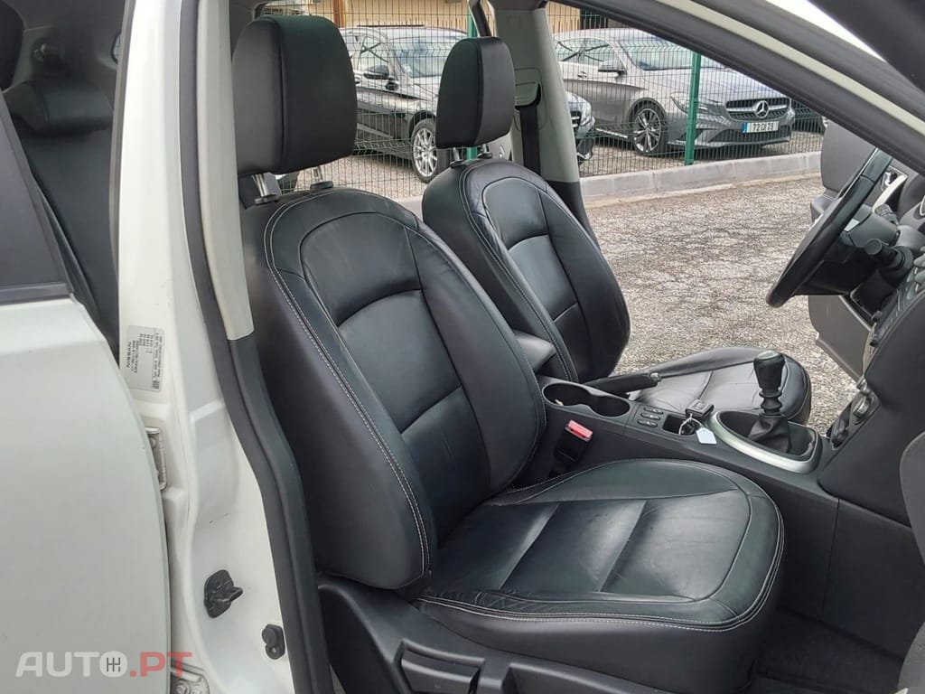 Nissan Qashqai +2 1.6 dCi Tekna Premium 18 360 S&S