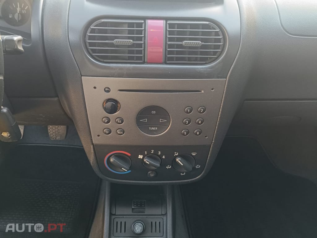 Opel Corsa 1.2 16V Confort